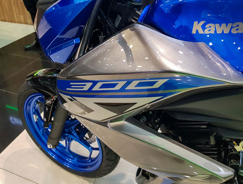 Kawasaki Z300 2018 giá từ 129 triệu, quyết đấu Yamaha MT-03